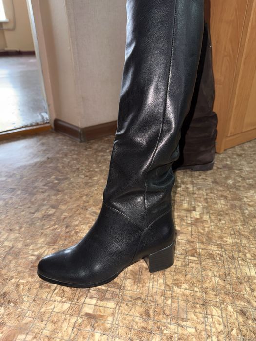 Продам осенние сапоги