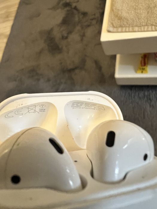 Apple Airpods Gen.2 originale stare f buna,bateria tine foarte bine!
