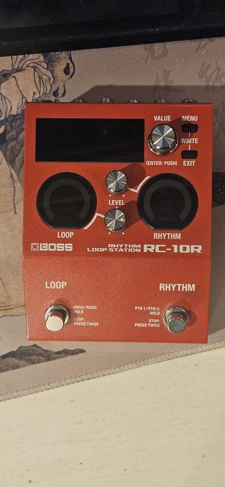 Ефект Boss RC-10