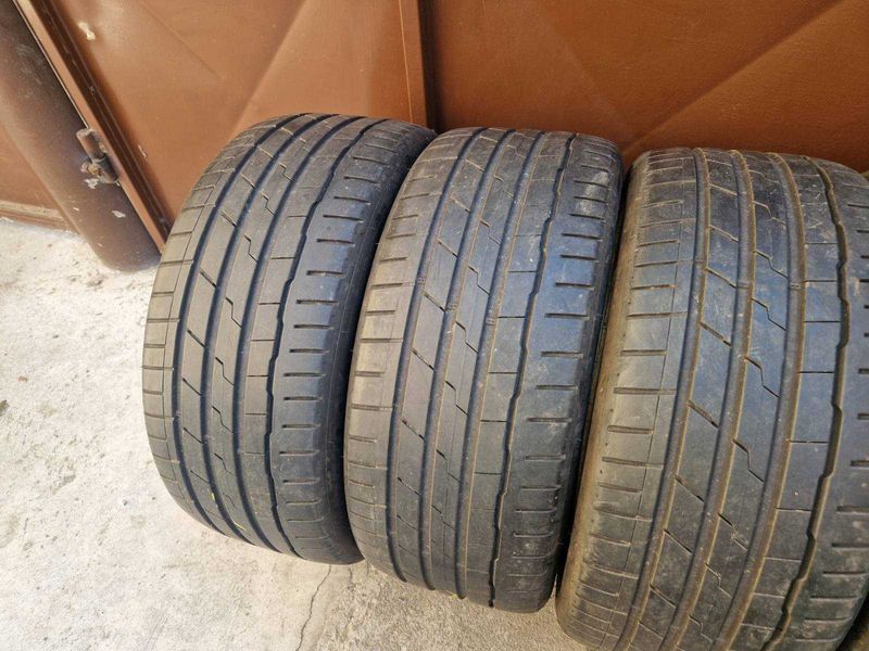 4 Hankook R19 235/40
летни гуми
DOT2020