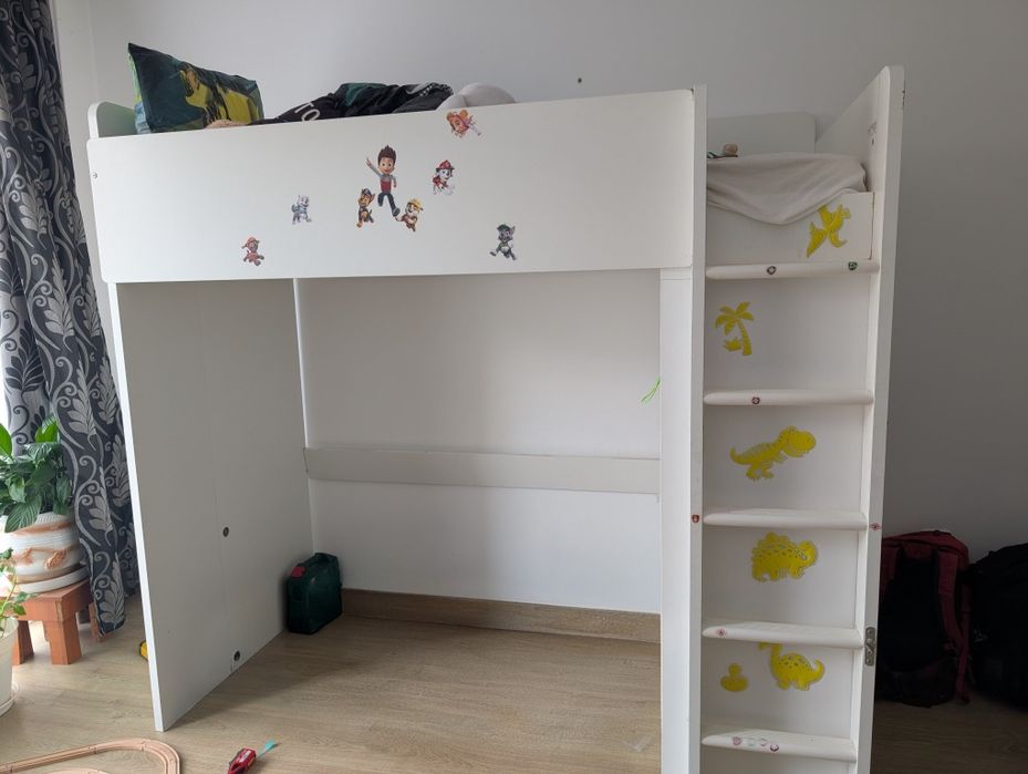 Pat supraetajat ikea