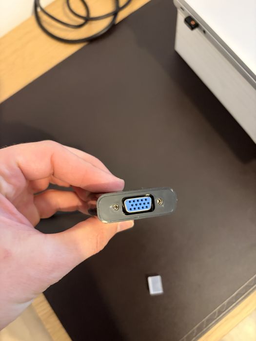 Adaptor display  HDMI - VGA