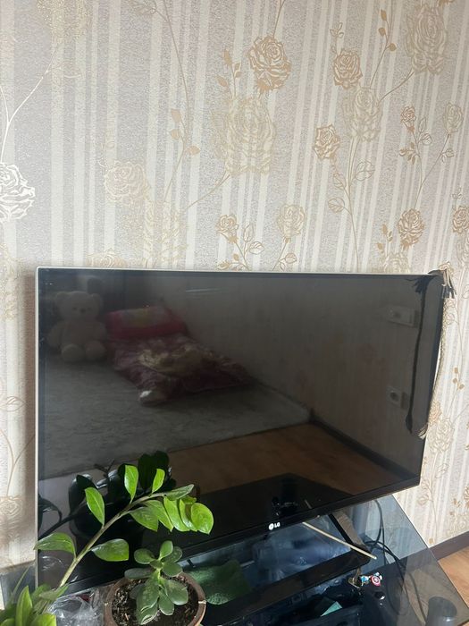 Продам телевизор