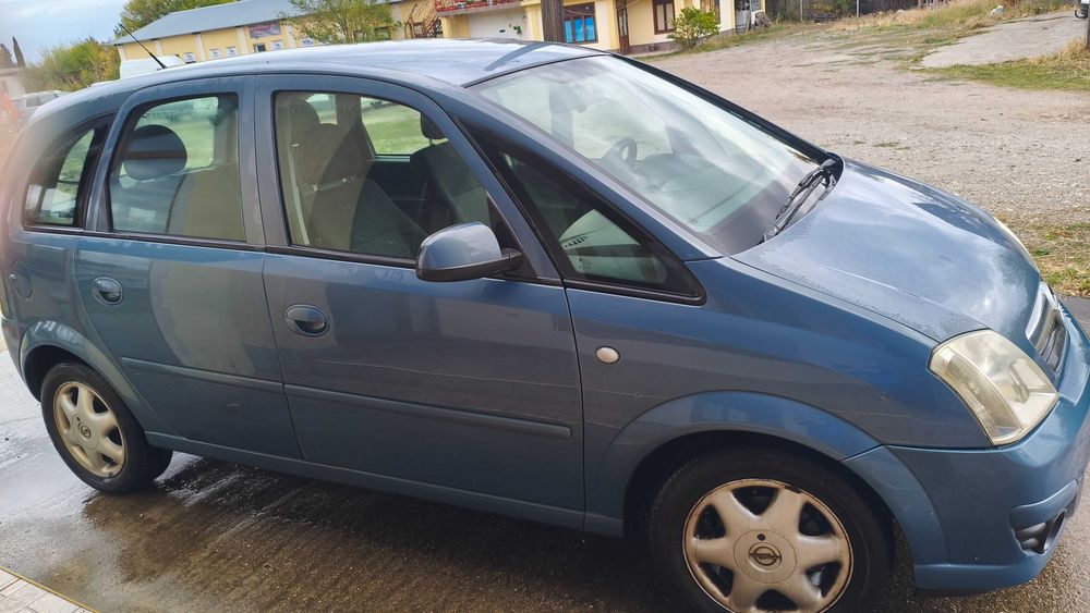 Продавам opel meriva