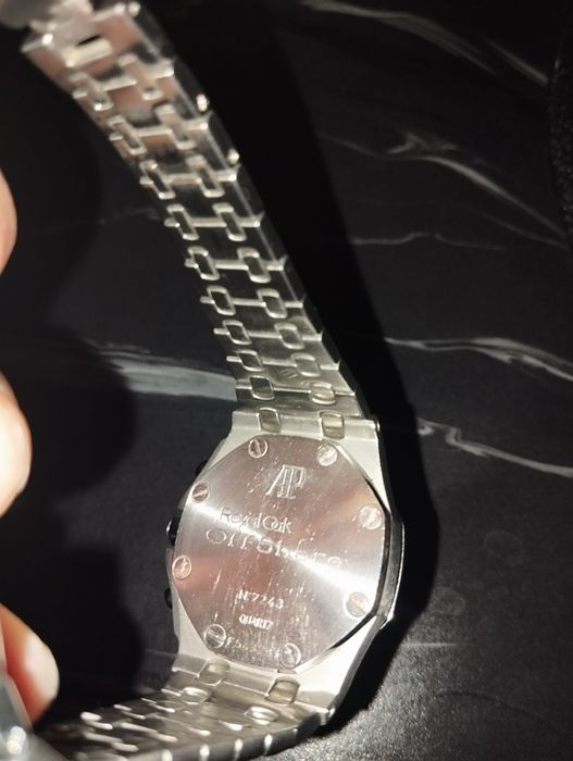 Продаются наручные часы