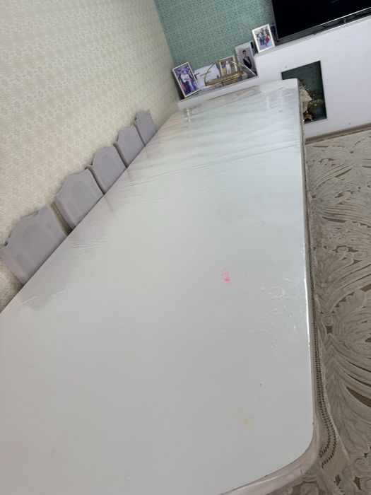 Срочно продам стол