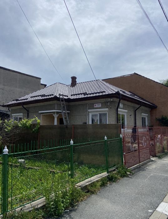 Acoperisuri noi reparatii acoperis tigla metalica tigla ceramica dulgherie mansardari