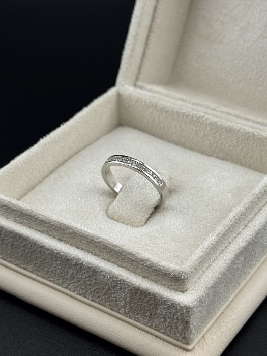 Кольцо с бриллиантами