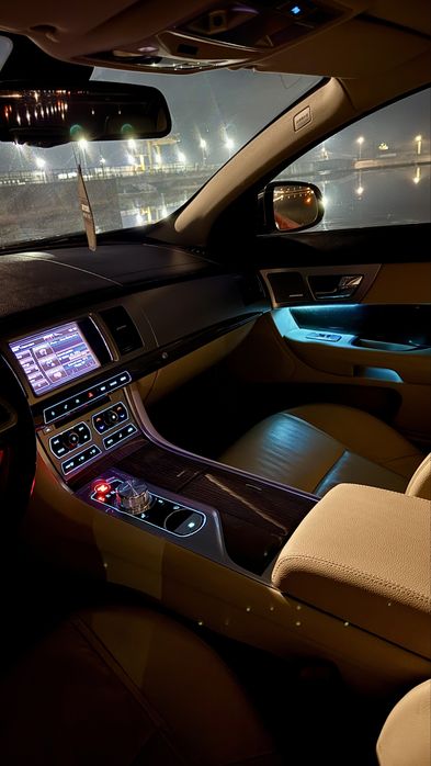 Jaguar XF 2.2 200CP