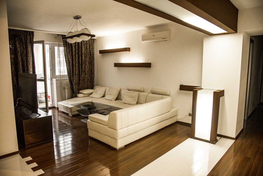 Proprietar inchiriez apartament cu 3 camere