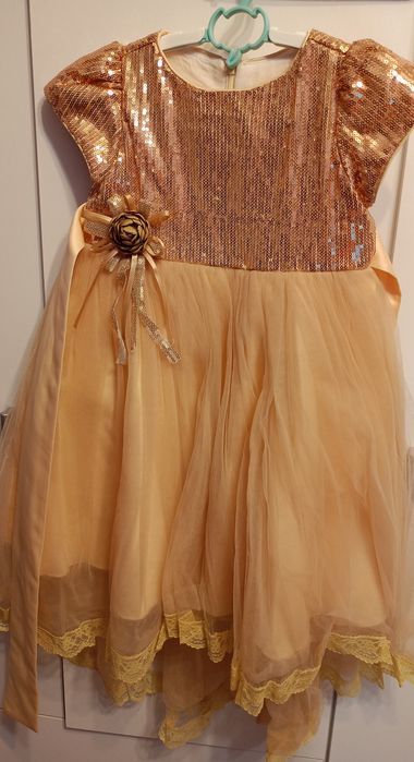 Празнична рокля за момиче