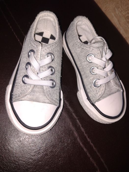 Лот от Риза Н&М и кецки.