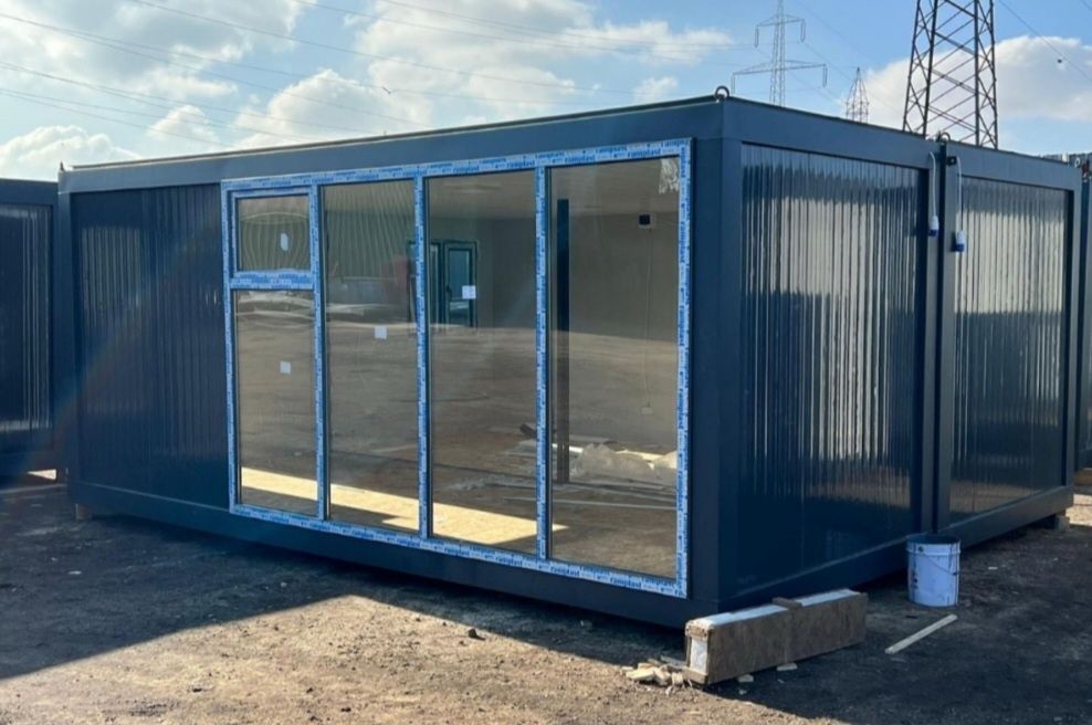 Vand containere modulare la super preț