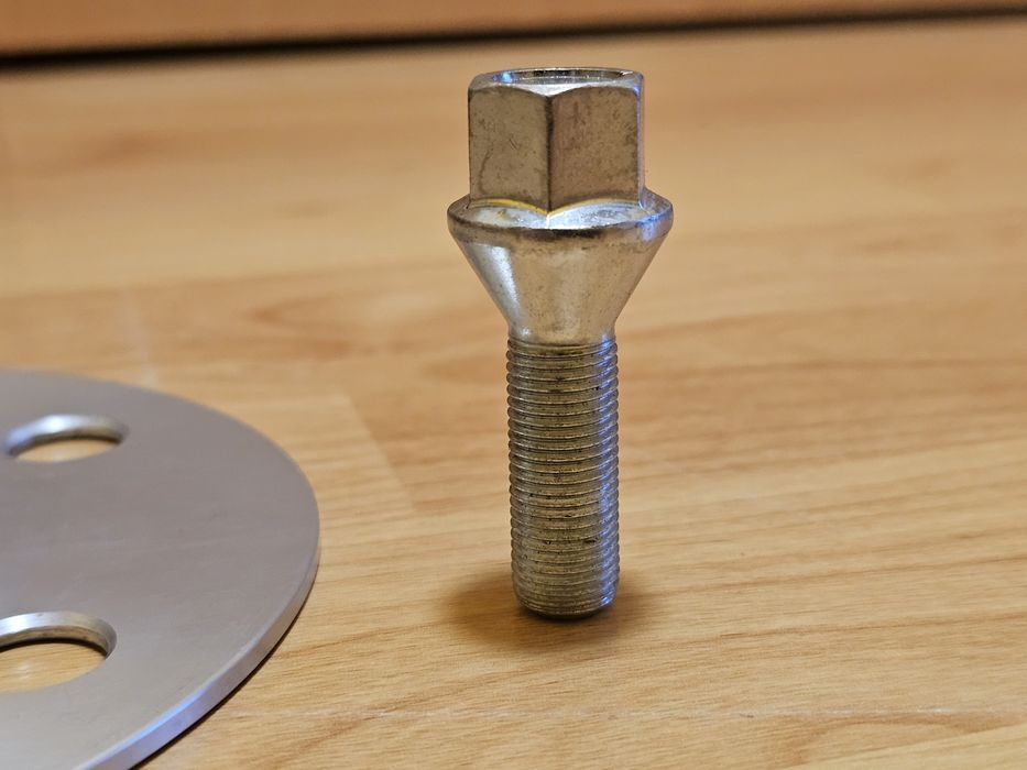 Фланци за Peugeot 3mm , за болтове 4Х108 5Х108