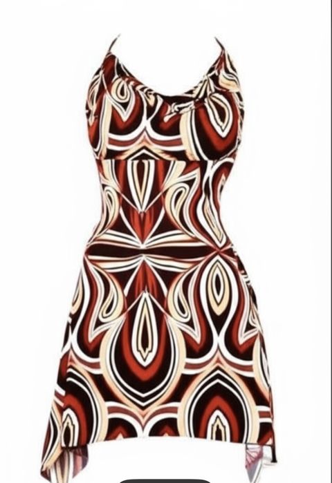 Нова лятна рокля с гол гръб