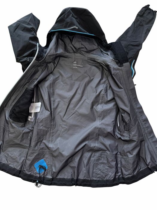Peak Performance Gore-Tex Pro Black Light Дамско Якенце /XS/S/ Оригинал