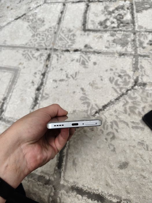 Realme GT6T продаётся