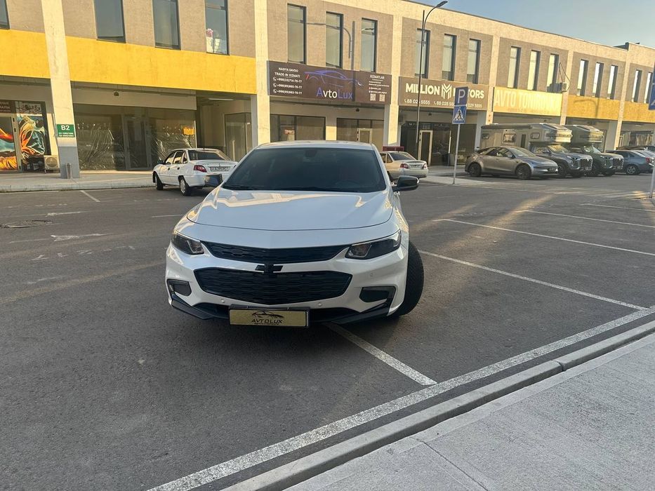 Chevrolet Malibu 2 Bez lyuk sotiladi