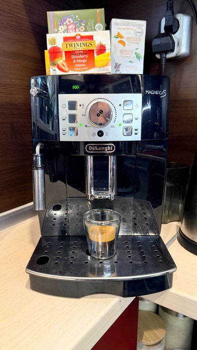 Кафе автомат DELONGHI ECAM22.113.B