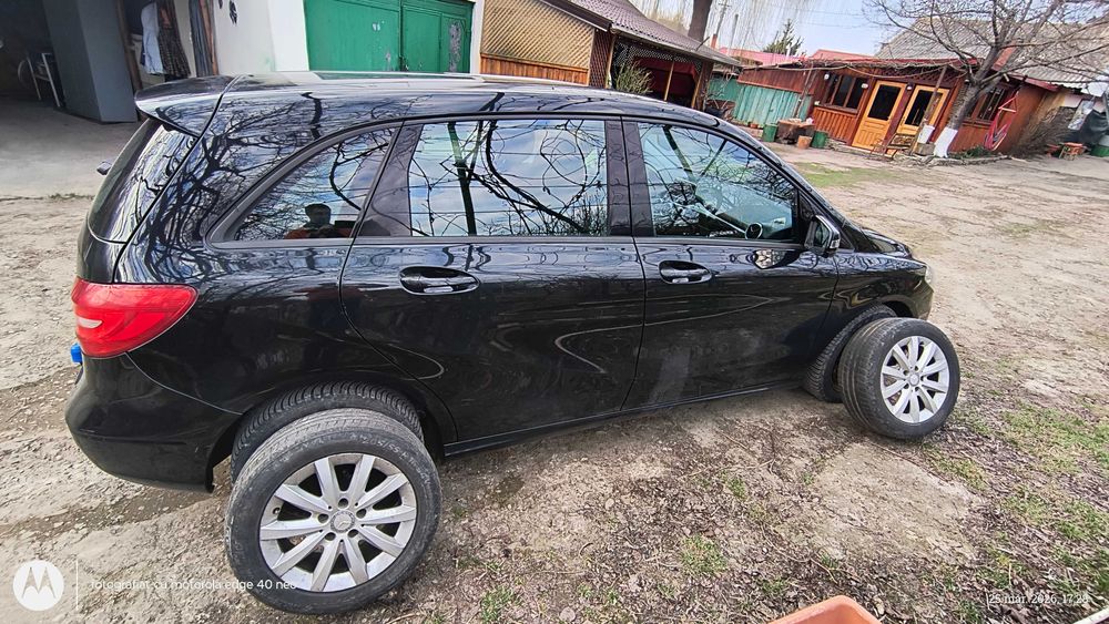 Mercedes B180 1.6 benzina 2012
