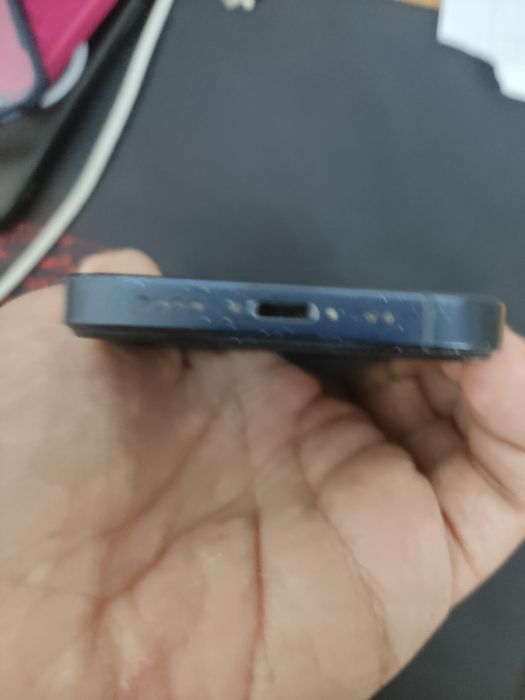 Телефон IPhone 12 mini