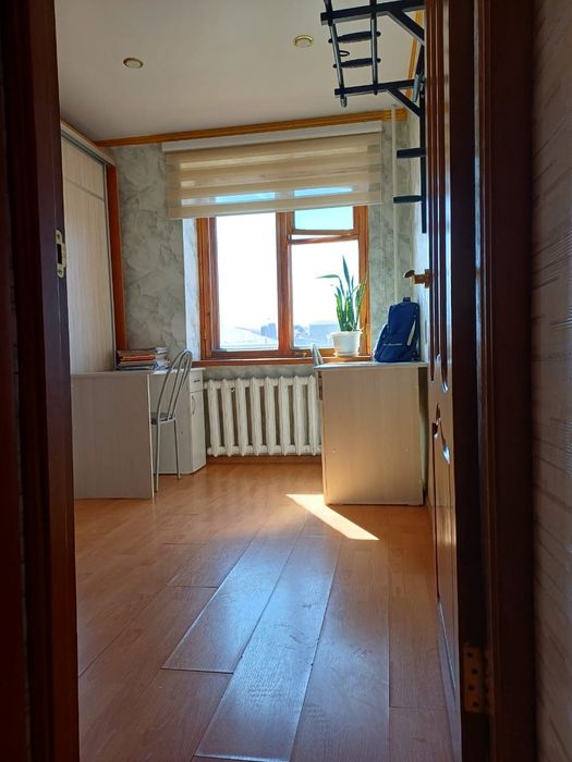 Продаётся 4-х комнатная квартира.