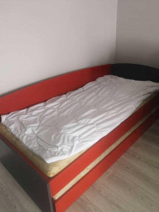 Юношеско обзавеждане за стая