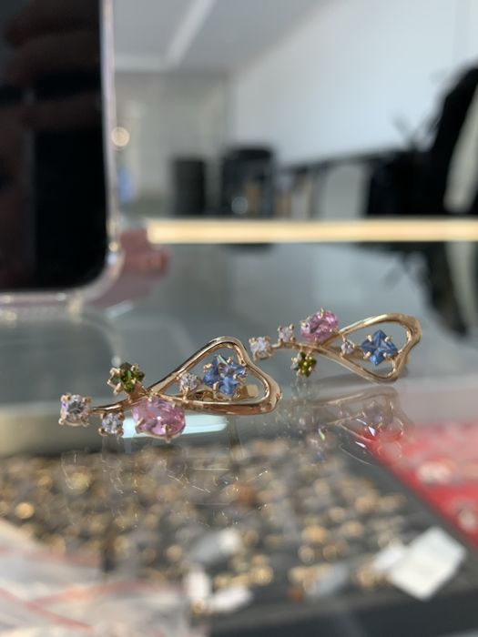 Золото серьги ЖанТаС ломбард г.Астана