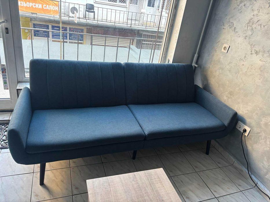 Продажба на диван