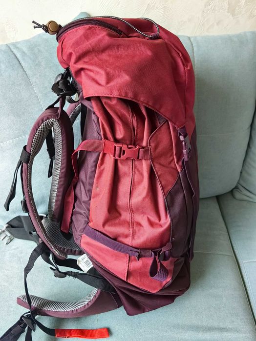 Туристическа раница 50L, MT 100 EASYFIT- дамска