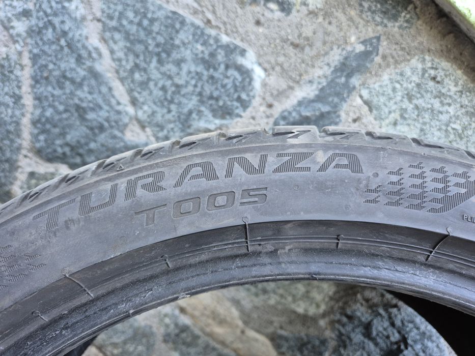 4бр летни гуми Бриджснон туранца ТОО5/ 245-40-19/ 2022г/ 6- 6.5мм гр./