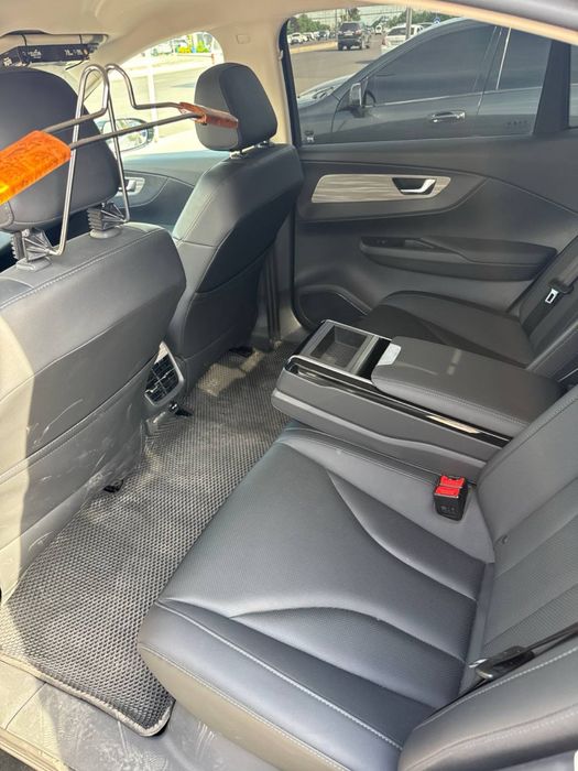 Hongqi eqm 5 EV 500 тали фул позицияси