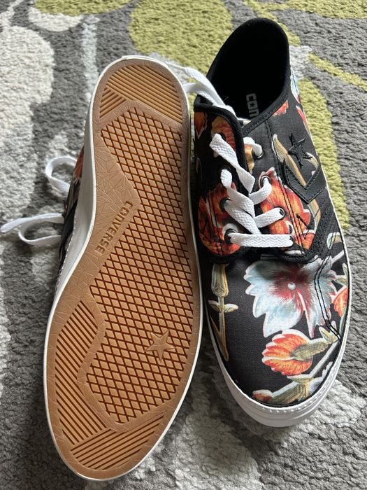 Tenisi converse