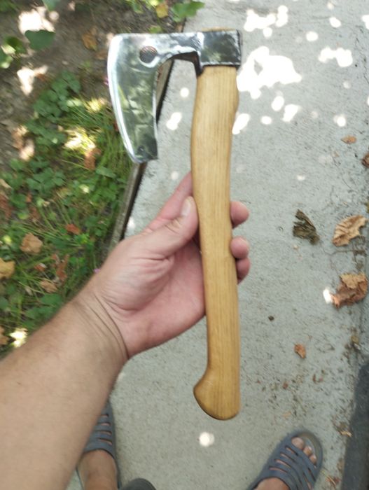 Брадвичка брадва