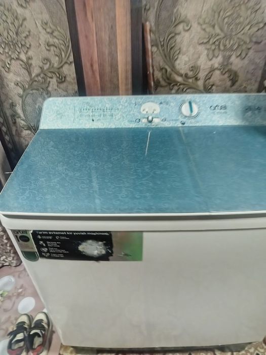 Artel kir yuvish mashinasi sensirli 10 kiloli
10 кг ишлаши зор 
1.500.