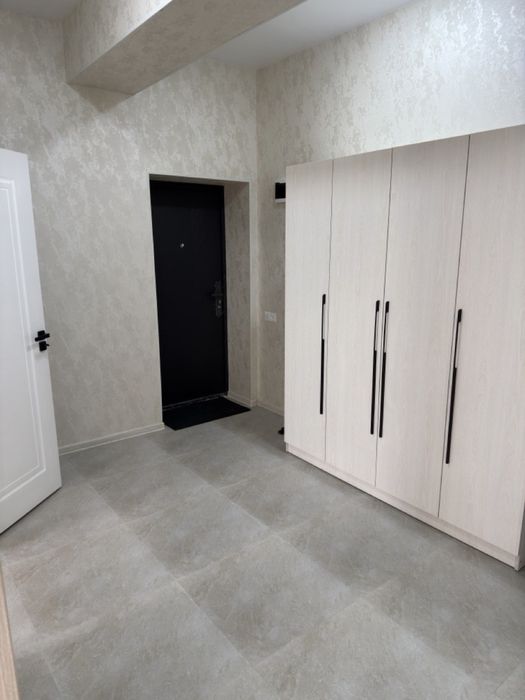 Сдаётся новая квартира с евроремонтом !