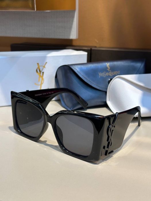 Ochelari Ysl noi