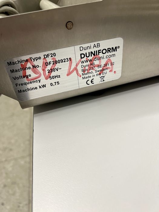 Aparat de vidat  profesional Duniform df20…Bufete cald si rece Scaiola
