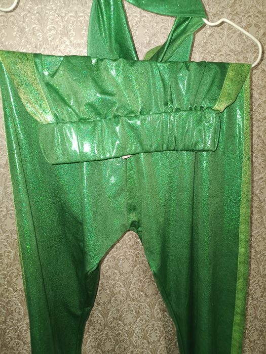 Продам праздничный костюм лягушонка