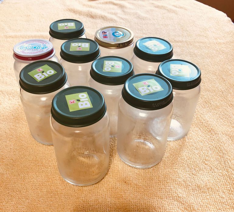 Бурканчета от бебешка храна