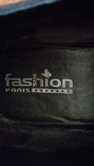 Женская обувь на липучке