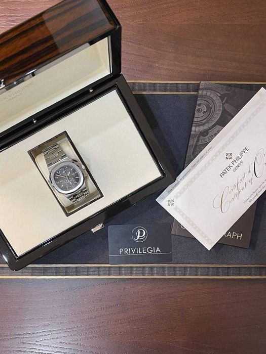 Patek Philippe Nautilus 5990