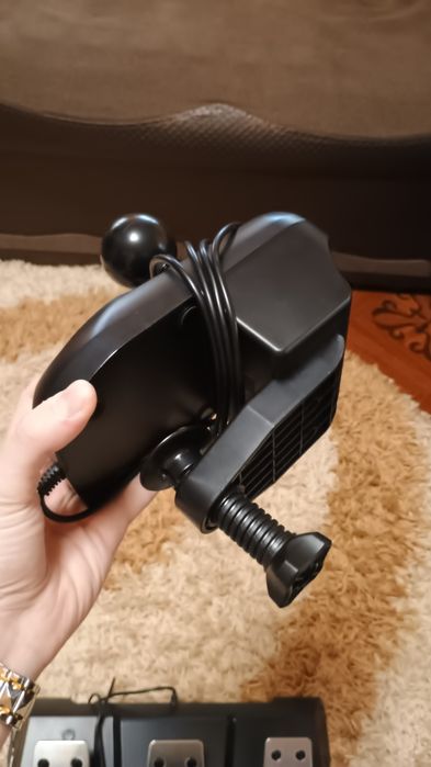 Vând volan pxn v9 550 lei