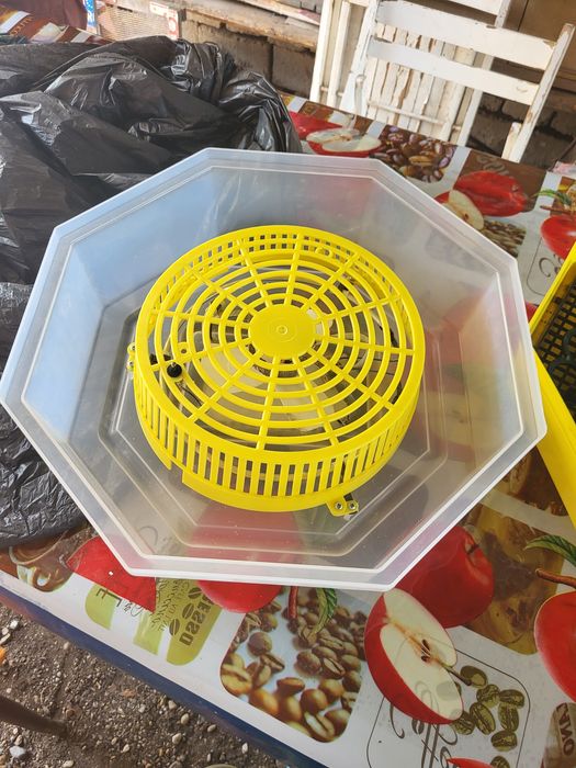 Incubator pentru pui