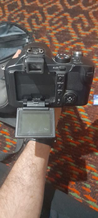 Фото апарат сотилади ишлаши яхши айби йук,