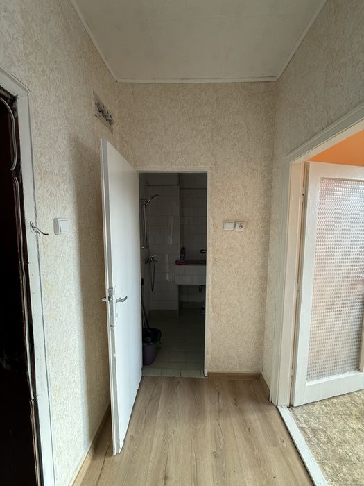 Апартамент в центъра на гр. Девня