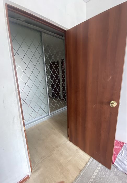 Продам 2 дверь за дешево