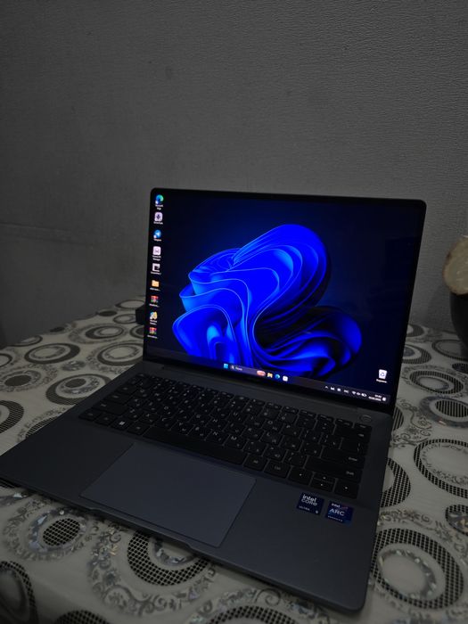 Сенсорный Ноутбук Huawei MateBook 14 14.2" / 16 Гб / SSD 512 Гб