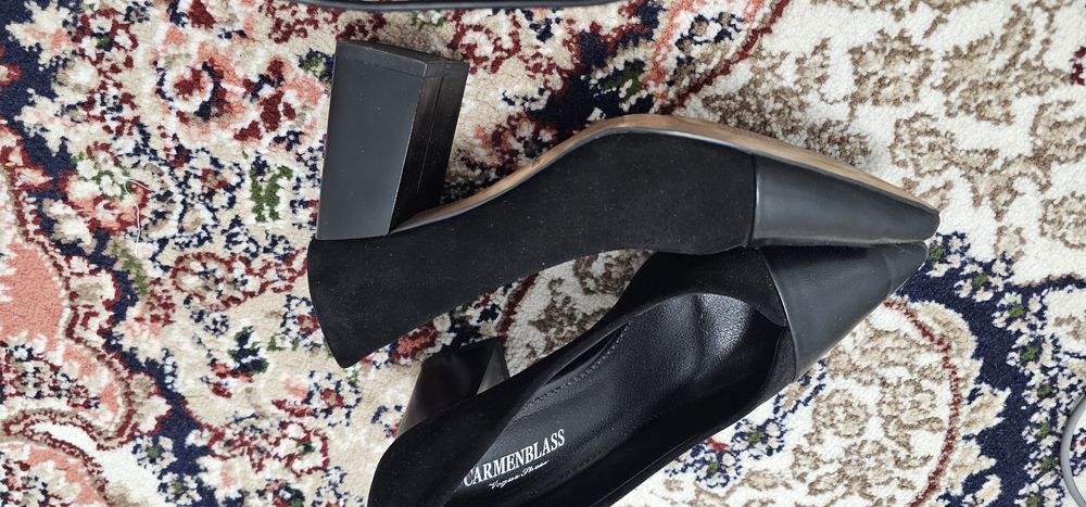 Туфли черные женские