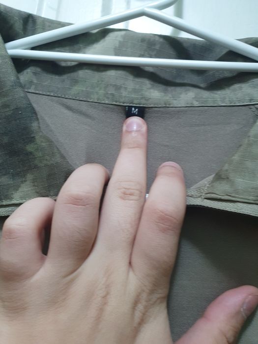 Bluză tactică de la  101 INC pe camuflaj Atacs AU